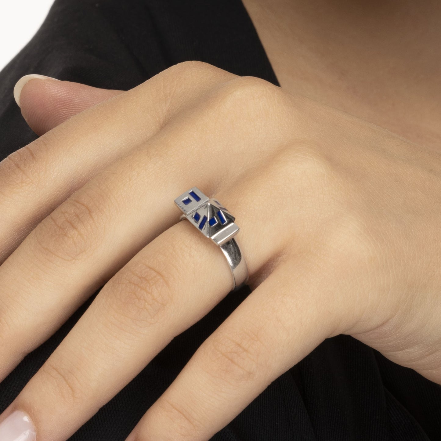 Ring 925 sterling silver pyramid design with Persian blue hot enamels