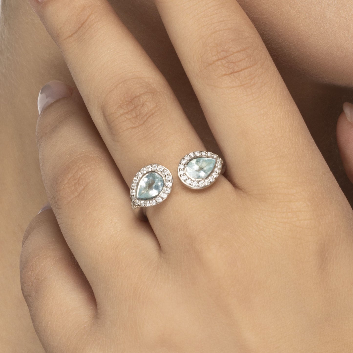 Contrarié ring 925 Sterling Silver with Aquamarines